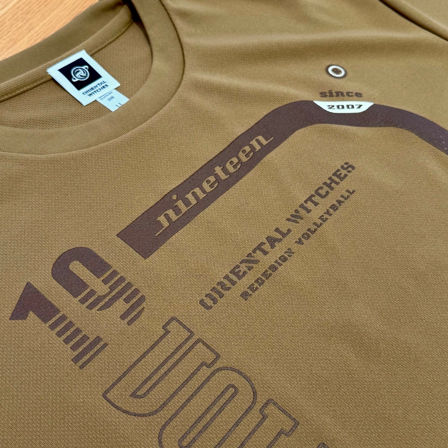 NINETEEN コヨーテ（ダークブラウン×オフホワイト）