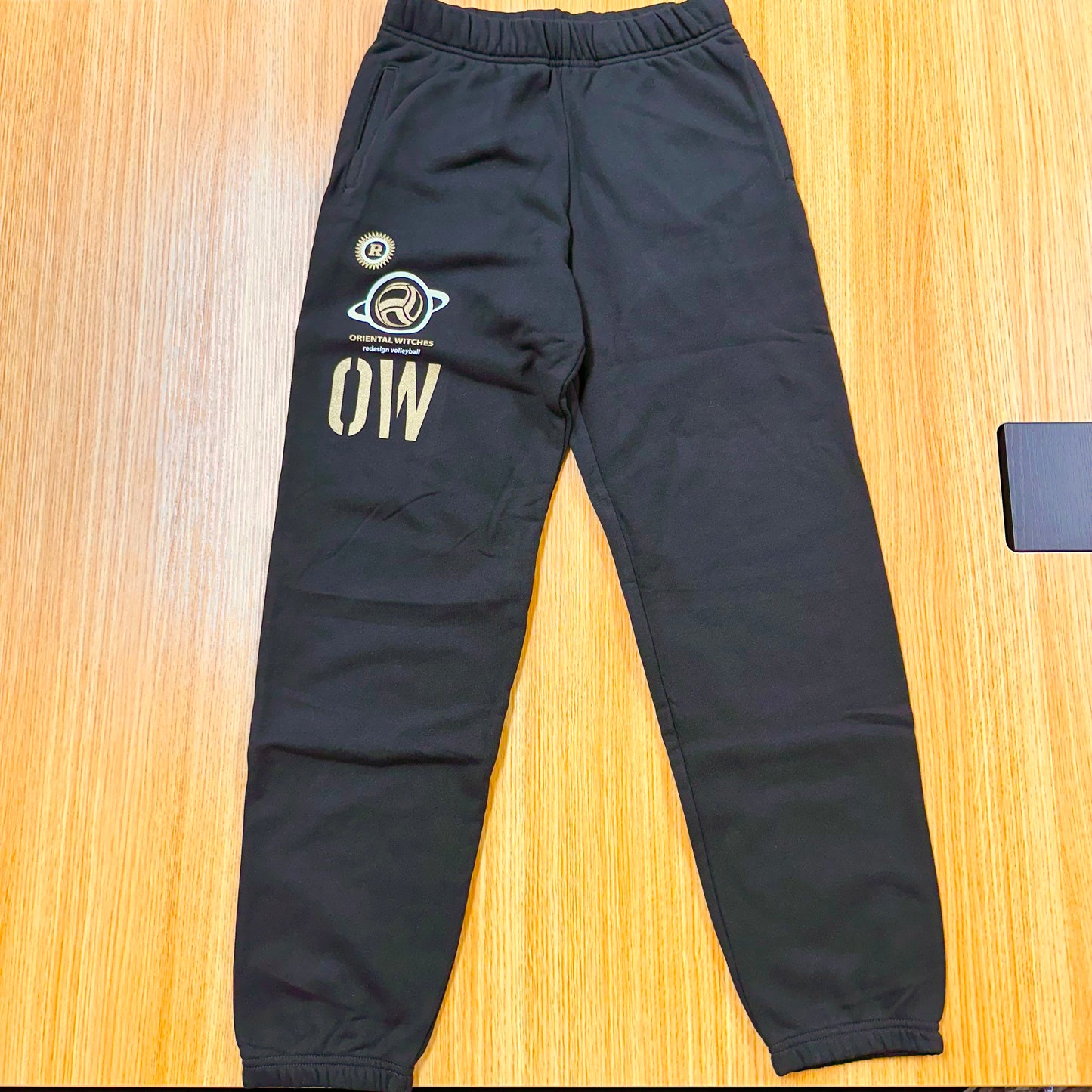 コットンスウェットロングパンツ ブラック（ゴールド×ホワイト）