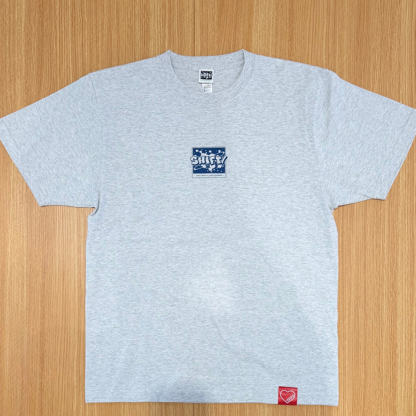 SHIFT/ ロゴ Tシャツ